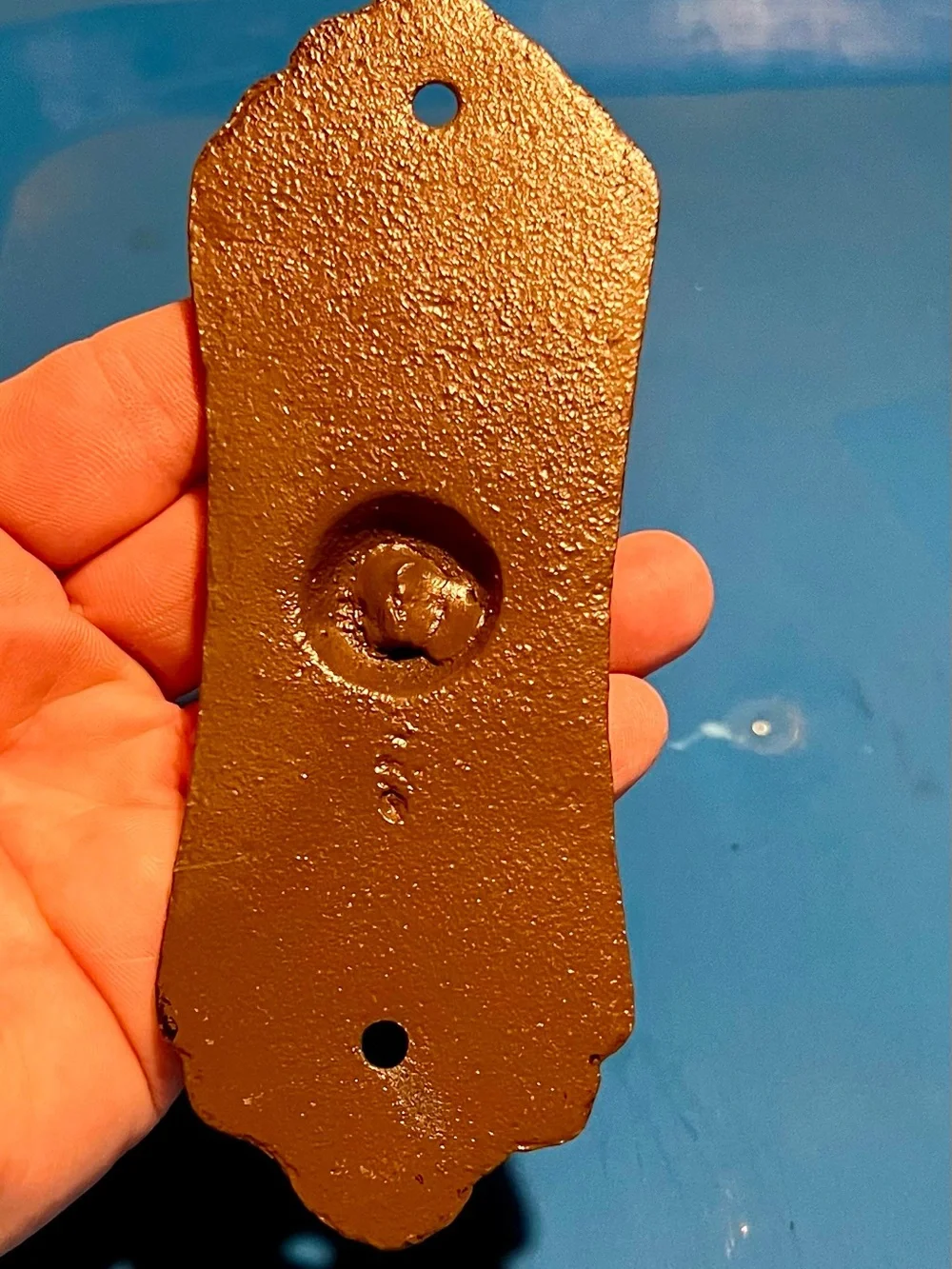 Antique-Style Decorative Wall Key Hook in Bronze Finish